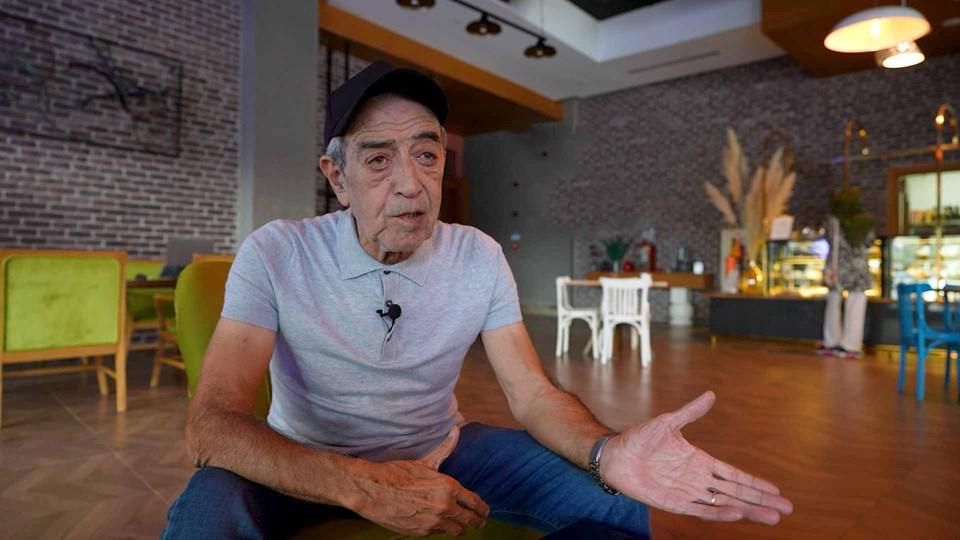 Edip Akbayram'ın Hayat Hikayesi: Sıradan Bir Yaşamın Derinlikleri 2 Edip Akbayram'ın Hayat Hikayesi: Sıradan Bir Yaşamın Derinlikleri