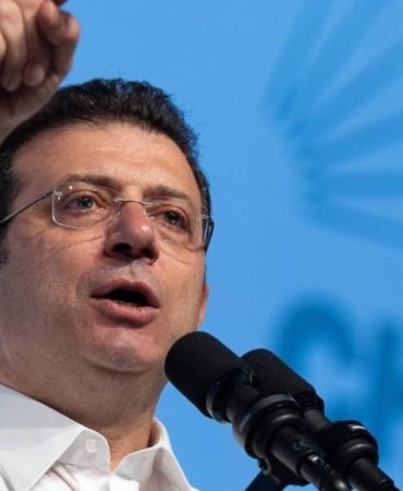 Ekrem İmamoğlu'ndan Silivri'den Gençlere Çağrı: Çatışmadan Uzak Durun, Gülümseyin 7 ekrem-imamoglundan-silivriden-genclere-cagri-catismadan-uzak-durun-gulumseyin-1Lp93JOl.jpg