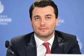 Ekrem İmamoğlu'nun Avukatı Mehmet Pehlivan Gözaltına Alındı, Adli Kontrolle Serbest Bırakıldı 1 ekrem-imamoglunun-avukati-mehmet-pehlivan-gozaltina-alindi-adli-kontrolle-serbest-birakildi-m1UgROgy.jpg