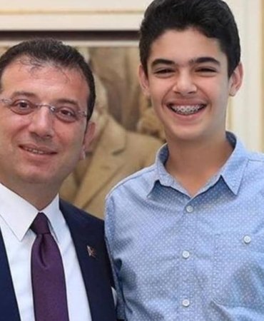 Ekrem İmamoğlu’nun “Her Şey Çok Güzel Olacak” sloganıyla tanınan Berkay Gezgin gözaltına alındı 2 ekrem-imamoglunun-her-sey-cok-guzel-olacak-sloganiyla-taninan-berkay-gezgin-gozaltina-alindi-n8nUHTTr.jpg