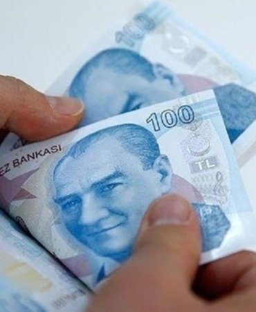 Emeklilerin Gözleri Meclis'te: Bayram İkramiyeleri 4 Bin TL Olacak mı? 4 emeklilerin-gozleri-mecliste-bayram-ikramiyeleri-4-bin-tl-olacak-mi-IPERyjX5.jpg