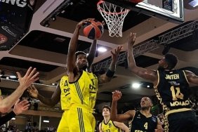 fenerbahce-beko-monaco-deplasmaninda-direndi-ama-kaybetti-91-82-fcQF37sJ.jpg
