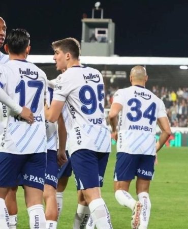 Fenerbahçe, Bodrum Deplasmanında Farklı Kazandı: Puan Farkı 6'ya İndi 3 fenerbahce-bodrum-deplasmaninda-farkli-kazandi-puan-farki-6ya-indi-mplkXZRX.jpg