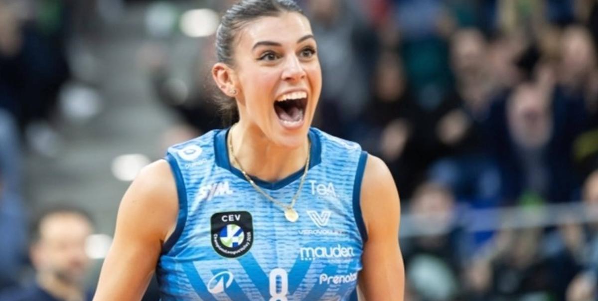 Fenerbahçe Kadın Voleybol Takımı’ndan Dev Transfer Hamlesi: Alessia Orro İçin Rekor Teklif 2 fenerbahce-kadin-voleybol-takimindan-dev-transfer-hamlesi-alessia-orro-icin-rekor-teklif-Yb8rzrHG.jpg