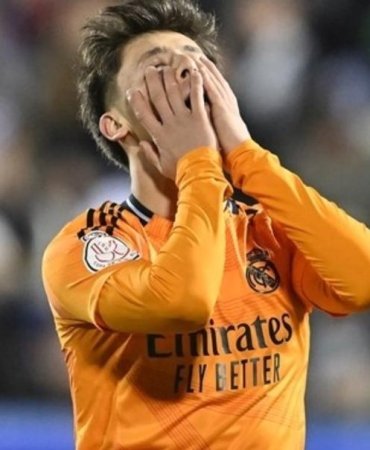 Hakan Çalhanoğlu’ndan Arda Güler’e Davet: “Inter’de Onu Görmek İsterim” 7 hakan-calhanoglundan-arda-gulere-davet-interde-onu-gormek-isterim-C7adLgG4.jpg