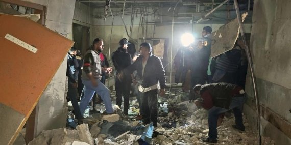 İsrail Gazze’de Hastaneyi Vurdu: Onlarca Ölü, Binlerce Kişi Rafah’ta Mahsur