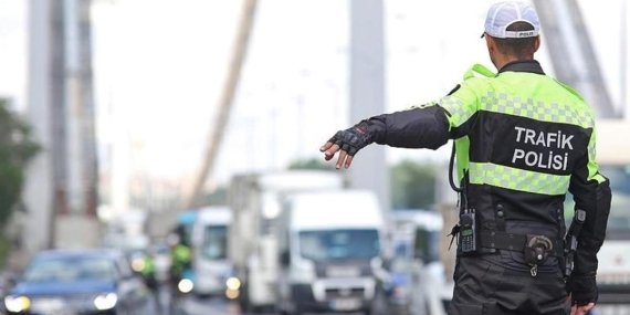 İstanbul’da bugün saat 16.00’dan itibaren trafiğe kapatılacak yollar açıklandı