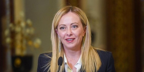 İtalya Başbakanı Meloni: Ukrayna’ya Barış Gücü Göndermek, Korkunç Bir Risk ve Tamamen Etkisiz!