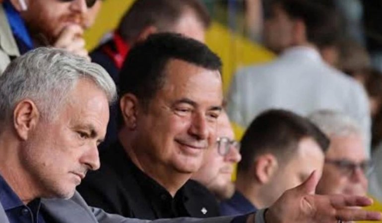 Jose Mourinho'dan Hull City Taraftarlarına Sürpriz Mesaj 6 jose-mourinhodan-hull-city-taraftarlarina-surpriz-mesaj-BeyyJO3c.jpg