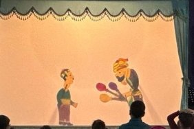 Karagöz ve Hacivat: Efsane İkili Yeniden Sahneye Çıkıyor! Gözlerinizi Ayıramayacağınız Bu Yenilikler Sizi Şaşırtacak! 4 karagoz-ve-hacivat-efsane-ikili-yeniden-sahneye-cikiyor-gozlerinizi-ayiramayacaginiz-bu-yenilikler-sizi-sasirtacak-waUyX7br.jpg