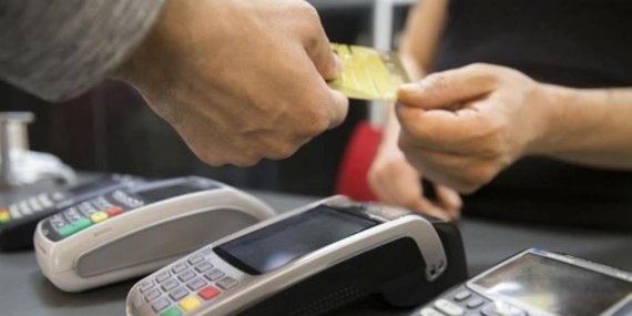 Kredi Kartı Harcamalarında Şok Düşüş: Tüketiciler Dikkat! 🚨