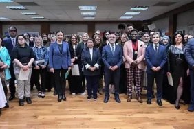 londradaki-turk-toplumu-sanat-sergisi-kulturler-arasi-diyalogu-guclendiriyor-CWGIbAe2.jpg