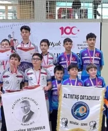 Manisalı Sporculardan Oryantiringde Madalya Yağmuru: 6 Madalya ile Türkiye Finalleri'ne 3 manisali-sporculardan-oryantiringde-madalya-yagmuru-6-madalya-ile-turkiye-finallerine-X1awcpYR.jpg
