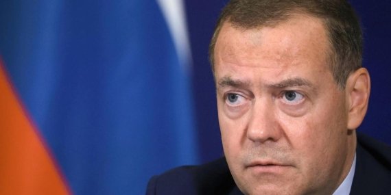 Medvedev’den Avrupa’ya Sert Çıkış: ‘ABD’nin Vesayetine Muhtaç Huysuz Bir Yaşlı Kadın Gibi!’