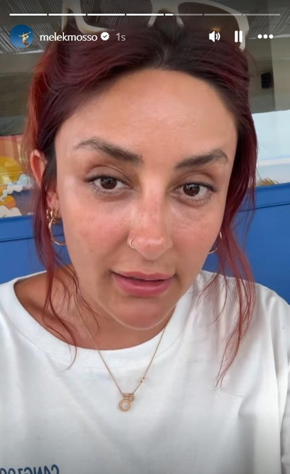 Melek Mosso'nun Makyajsız Fotoğrafına Gelen Tepkiler: İsyan Ediyor! 2 Melek Mosso'nun Makyajsız Fotoğrafına Gelen Tepkiler: İsyan Ediyor!