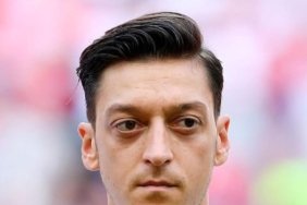 mesut-ozile-werder-bremenden-veto-jubile-macina-cagrilmadi-1DWfifck.jpg