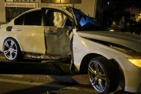 Moskova'nın Kalbinde Dehşet Anları: Bir Araç, Otobüs Durağını Sarsarak Peş Peşe 5 Yaralı Bıraktı! 2 moskovanin-kalbinde-dehset-anlari-bir-arac-otobus-duragini-sarsarak-pes-pese-5-yarali-birakti-PdmNusDs.jpg