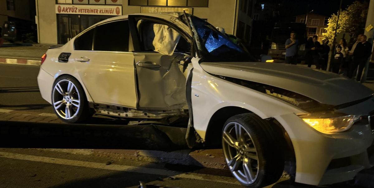 Moskova'nın Kalbinde Dehşet Anları: Bir Araç, Otobüs Durağını Sarsarak Peş Peşe 5 Yaralı Bıraktı! 2 moskovanin-kalbinde-dehset-anlari-bir-arac-otobus-duragini-sarsarak-pes-pese-5-yarali-birakti-PdmNusDs.jpg
