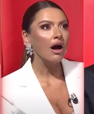 O Ses Türkiye’de Sürpriz İtiraf: Elif İdiz’in Annesi Nurseli İdiz Çıktı! 5 o-ses-turkiyede-surpriz-itiraf-elif-idizin-annesi-nurseli-idiz-cikti-AOeQK8C8.jpg