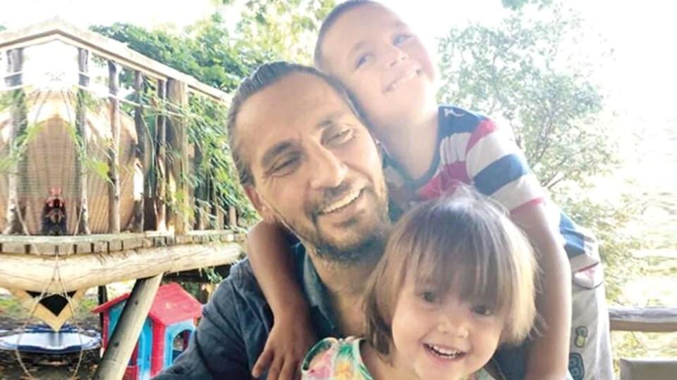 Özgü Namal, Yıllar Sonra İlk Defa Anlattı: En Derin Acılarımı Paylaşıyorum 3 “Hayat 5 Dakika… Ben 5 Dakikada Her Şeyimi Kaybettim”