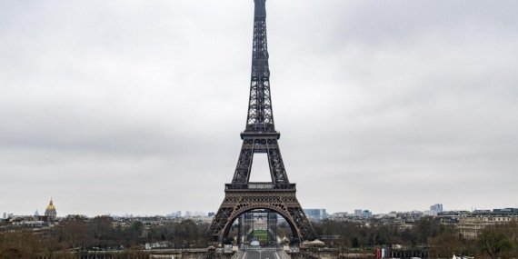 Paris’te Ukrayna’ya Asker Gönderilmesine Karşı Patlayan Protesto Gösterileri!