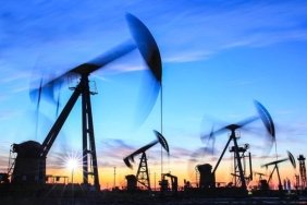 Petrol Fiyatları Düşüşe Geçiyor: Ekonomik Kaygılar Tırmanıyor! 9 petrol-fiyatlari-dususe-geciyor-ekonomik-kaygilar-tirmaniyor-7VfDGuWd.jpg