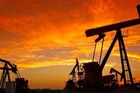 Petrolün Payı Tarihi Dipte: Enerji Tüketimi Artıyor, Dönüşüm Hızlanıyor 1 petrolun-payi-tarihi-dipte-enerji-tuketimi-artiyor-donusum-hizlaniyor-QpIhDECq.jpg