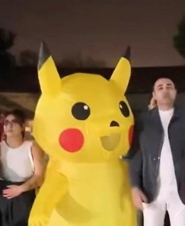 Pikachu Kostümlü Eylemci Sosyal Medyada Gündem Oldu 7 pikachu-kostumlu-eylemci-sosyal-medyada-gundem-oldu-uRr5W7mj.jpg