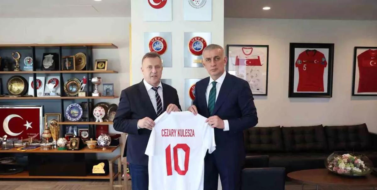 Polonya Futbol Federasyonu Başkanı Kulesza'dan TFF'ye Ziyaret 2 polonya-futbol-federasyonu-baskani-kuleszadan-tffye-ziyaret-lklIHawX.jpg