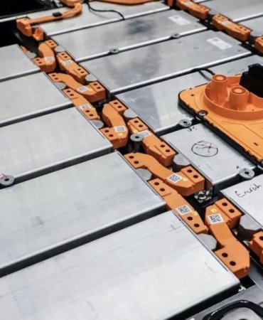 Porsche’den Sürdürülebilirlik Hamlesi: Eski Pillerle Yeni Nesil Elektrikli Araç Bataryaları 10 porscheden-surdurulebilirlik-hamlesi-eski-pillerle-yeni-nesil-elektrikli-arac-bataryalari-k3YUnVUt.jpg