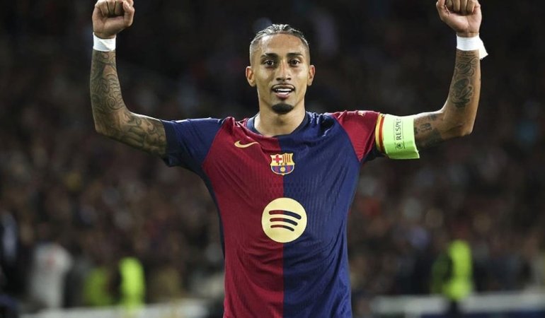Raphinha'dan Ballon d'Or ve Arjantin'e Mesaj: Sahada da dışında da fark atarız! 11 raphinhadan-ballon-dor-ve-arjantine-mesaj-sahada-da-disinda-da-fark-atariz-vdL87eWB.jpg
