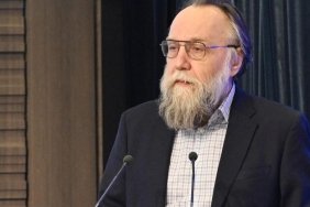 Rus Dehanın Kaleminden: Dugin, Trump'ın ABD'nin Derin Devletini Yok Etme Mücadelesini Açıkladı! 1 rus-dehanin-kaleminden-dugin-trumpin-abdnin-derin-devletini-yok-etme-mucadelesini-acikladi-SK9K9BpL.jpg