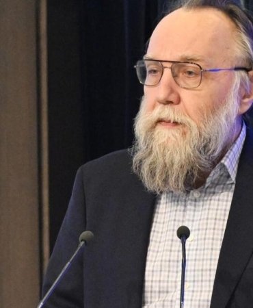 rus-dehanin-kaleminden-dugin-trumpin-abdnin-derin-devletini-yok-etme-mucadelesini-acikladi-SK9K9BpL.jpg