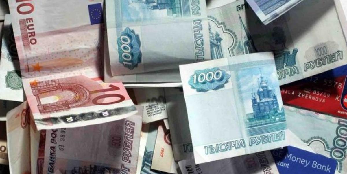 Rusya'nın Bütçe Açığı Patladı: Harcamalar 2,7 Trilyon Rubleye Ulaştı! 2 rusyanin-butce-acigi-patladi-harcamalar-27-trilyon-rubleye-ulasti-FdBAUWcL.jpg