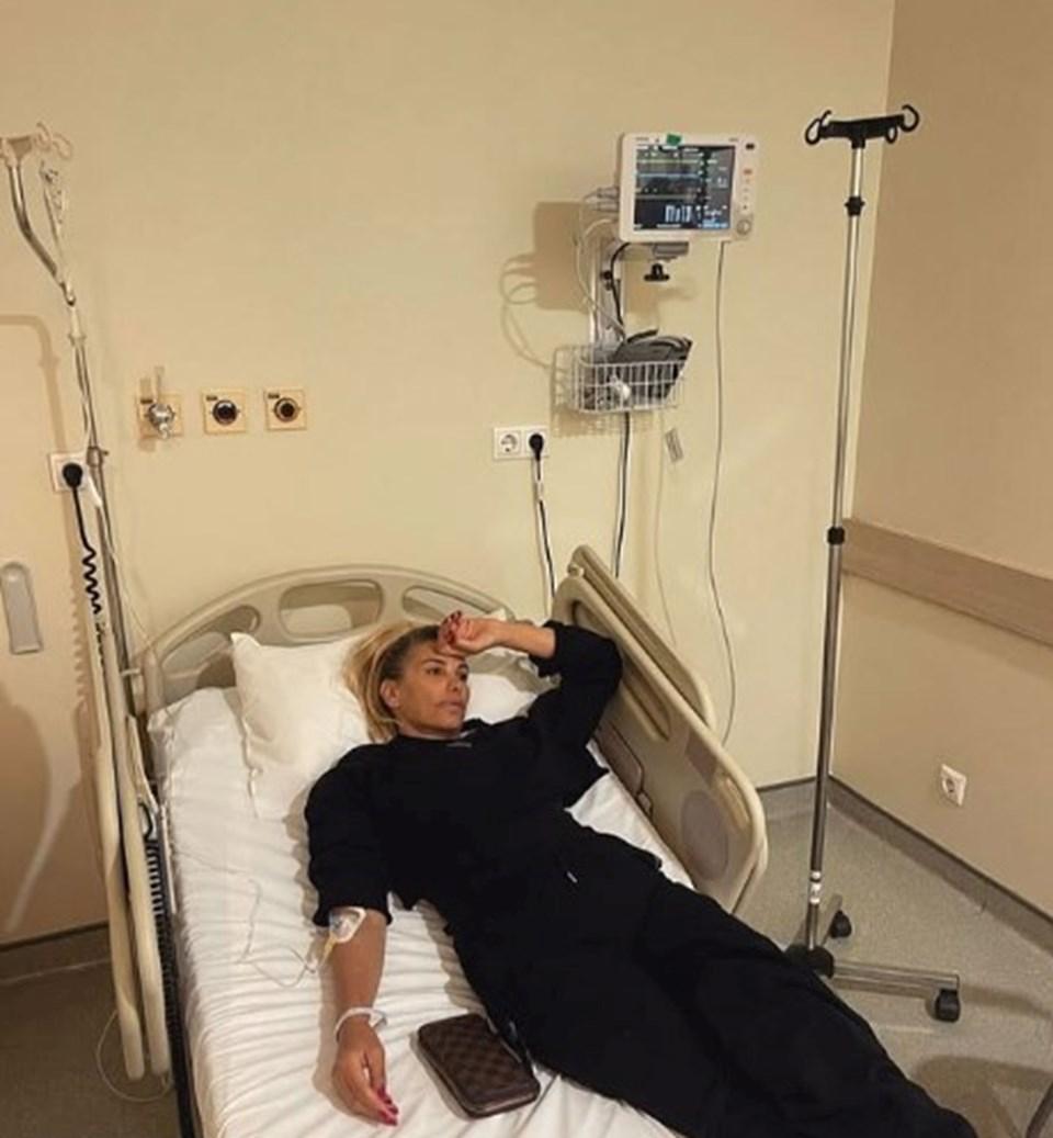 Şarkıcı Hatice'nin Botoks Zehirlenmesi: Zor Günlerini Paylaştı 2 Şarkıcı Hatice'nin Botoks Zehirlenmesi: Zor Günlerini Paylaştı