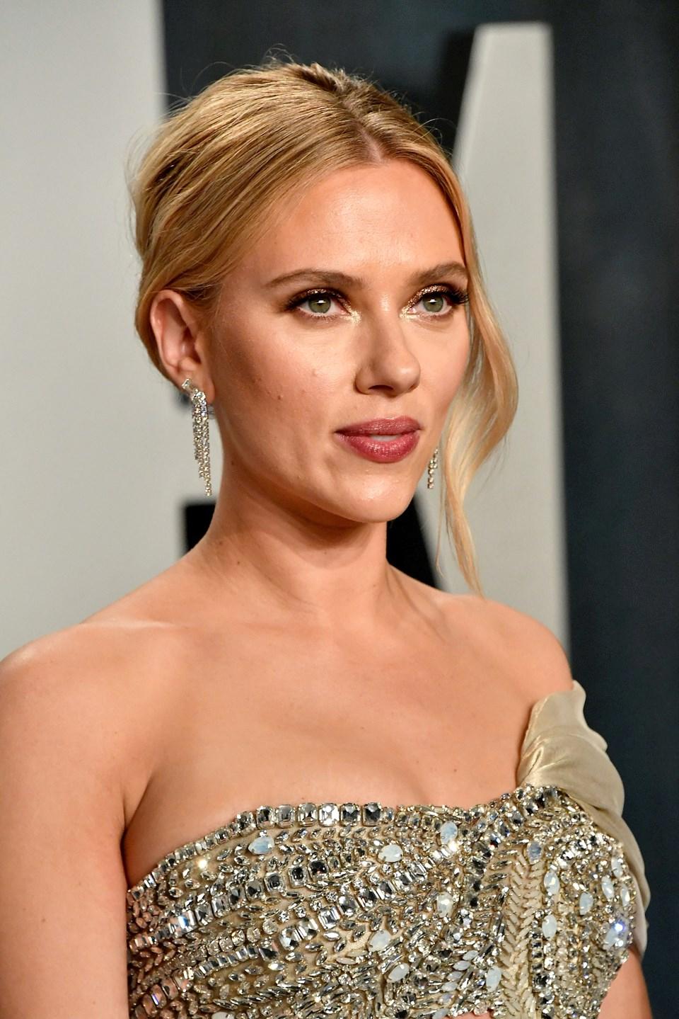Scarlett Johansson'un Sosyal Medya Hesabı Açmama Kararının Arkasında Yatan Şok Edici Gerçekler! 1 Scarlett Johansson: Sosyal Medya ile İlişkisi ve Yeni Projeleri