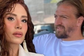 Şükran Ovalı ve Caner Erkin'in Unutulmaz Tanışma Hikayesi: 14 Defa Telefonla Engelledim! 6 sukran-ovali-ve-caner-erkinin-unutulmaz-tanisma-hikayesi-14-defa-telefonla-engelledim-XEN5lsql.jpg