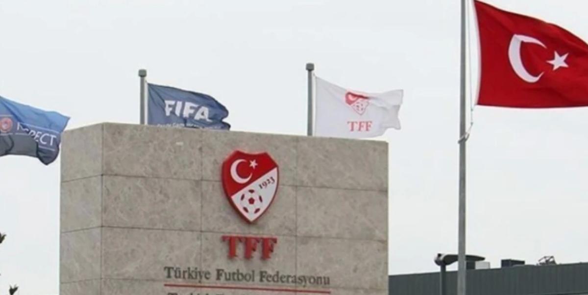 TFF'den Kulüplere Ceza Yağdı: Tribün Kapatmalar ve Milyonluk Para Cezaları 2 tffden-kuluplere-ceza-yagdi-tribun-kapatmalar-ve-milyonluk-para-cezalari-HrecNty2.jpg