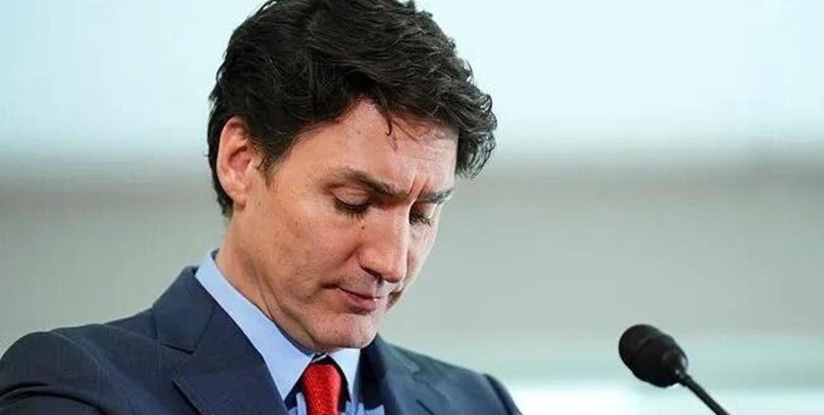 Trump'ın Şok Edici Telefon Görüşmesi: Trudeau'yu Ağlattı! 2 trumpin-sok-edici-telefon-gorusmesi-trudeauyu-aglatti-gjgVZ1FK.jpg
