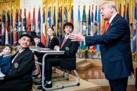 Trump'tan Eğitim Bakanlığına Radikal Müdahale: Öğrenci Kredileri ve Özel Eğitim Yetkisi Başka Kurumlara Devrediliyor 13 trumptan-egitim-bakanligina-radikal-mudahale-ogrenci-kredileri-ve-ozel-egitim-yetkisi-baska-kurumlara-devrediliyor-GTxQwhnE.jpg