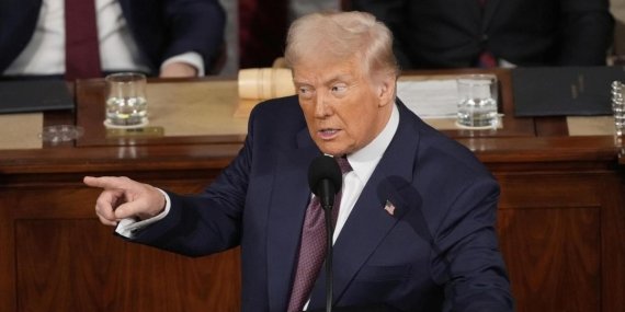 Trump’tan Şok Açıklama: ‘Aşağılık Soylular, Witkoff’u Rusya’da Bekletiyor!’