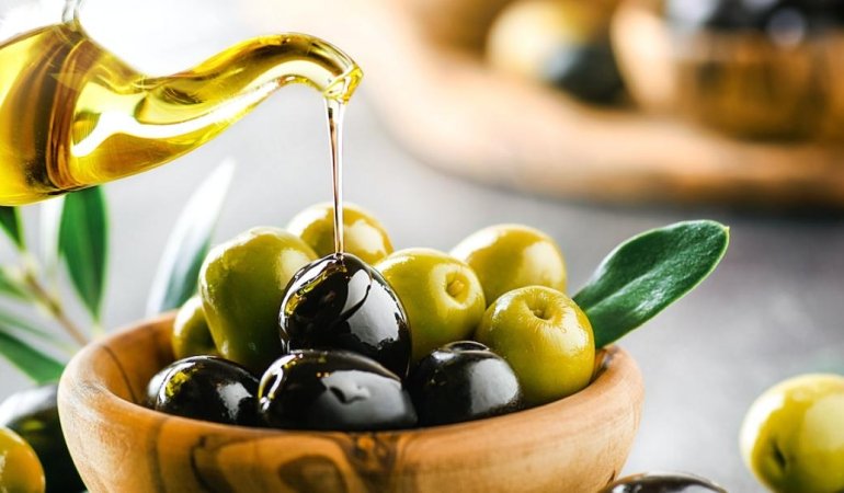 Türk Zeytinyağı ve Sofralık Zeytin Sektörü, ABD Pazarında Güçleniyor 1 turk-zeytinyagi-ve-sofralik-zeytin-sektoru-abd-pazarinda-gucleniyor-OxfZwEd4.jpg