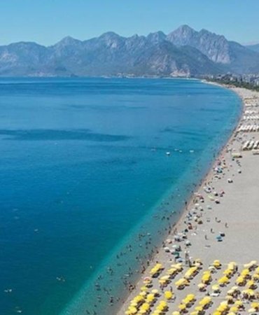 Türkiye Turizmde Hedef Büyüttü – 2025’te 65 Milyar Dolarlık Rekora Gidiyor 3 turkiye-turizmde-hedef-buyuttu-2025te-65-milyar-dolarlik-rekora-gidiyor-NLkSlNZK.jpg