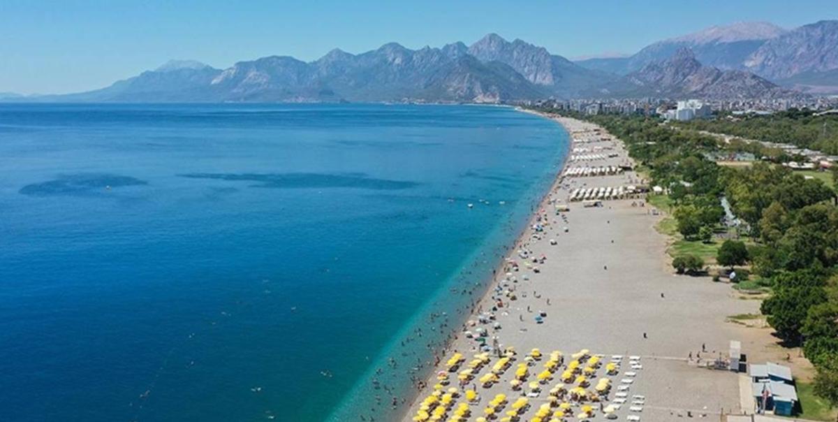 Türkiye Turizmde Hedef Büyüttü – 2025’te 65 Milyar Dolarlık Rekora Gidiyor 2 turkiye-turizmde-hedef-buyuttu-2025te-65-milyar-dolarlik-rekora-gidiyor-NLkSlNZK.jpg