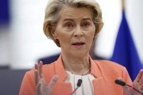 Von der Leyen: Ukrayna'da Ateşkes, Gerçek Bir Barışın Anahtarı Olmalı! 2 von-der-leyen-ukraynada-ateskes-gercek-bir-barisin-anahtari-olmali-qQdfPJ33.jpg
