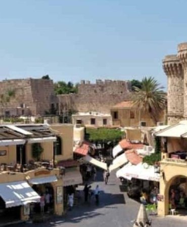 Yunanistan’da Kamu Sektöründe Bir Rüşvet Skandalı Daha: 7 Gözaltı, 600 Bin Euro Nakit 2 yunanistanda-kamu-sektorunde-bir-rusvet-skandali-daha-7-gozalti-600-bin-euro-nakit-vz5DKuiF.jpg