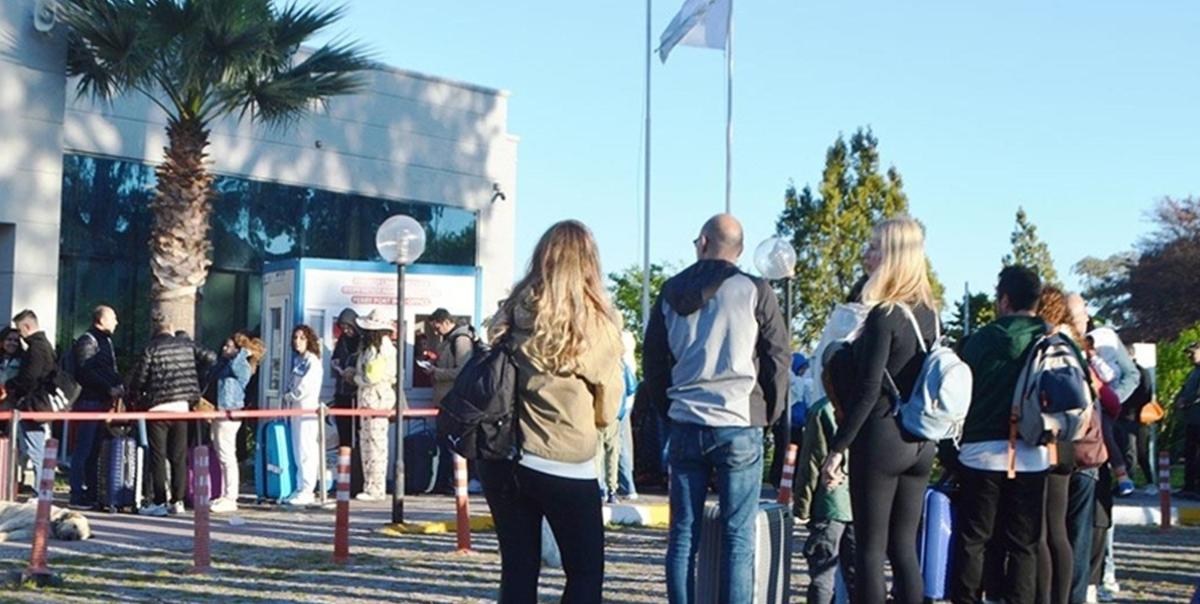 Yunanistan’dan Türk Vatandaşlarına Yeni Vize Kolaylığı: Adalara Kapıda Vize Uygulaması 2026’ya Uzatılıyor 2 yunanistandan-turk-vatandaslarina-yeni-vize-kolayligi-adalara-kapida-vize-uygulamasi-2026ya-uzatiliyor-JMhsJnkb.jpg