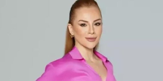 Züleyha Ortak: Türk Halk Müziği’nin Gizemli Yıldızı ve Sanat Dünyasındaki Sıra Dışı Yolculuğu!
