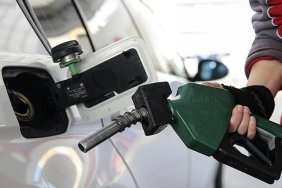 2-nisan-2025-guncel-akaryakit-fiyatlari-benzine-125-tl-zam-geliyor-BJ8h6D5a.jpg
