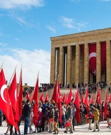 23 Nisan Kutlamaları İçin Anlamlı Mesajlar: ATO, TESK ve TÜRMOB’dan Geleceğe Vurgu 8 23-nisan-kutlamalari-icin-anlamli-mesajlar-ato-tesk-ve-turmobdan-gelecege-vurgu-HDJAqF6J.jpg